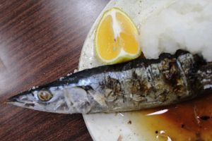秋刀魚マナー３